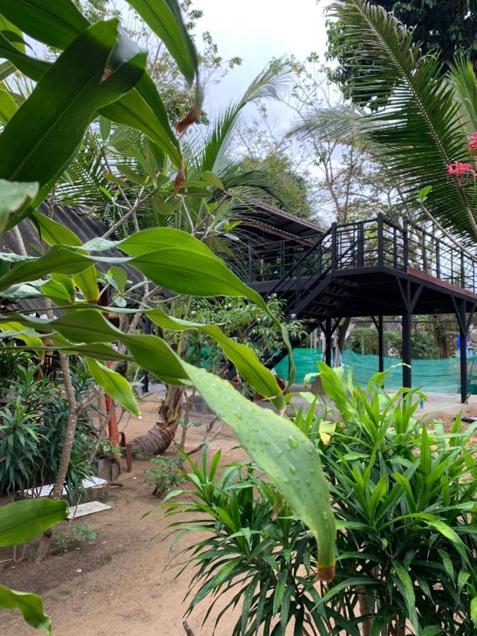 Montra Long Beach Bungalows Koh Lanta Exterior photo