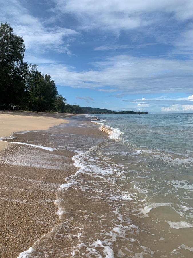 Montra Long Beach Bungalows Koh Lanta Exterior photo