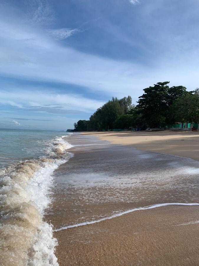 Montra Long Beach Bungalows Koh Lanta Exterior photo